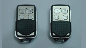 sửa remote cửa cuốn, sửa remote cửa cuốn tại tphcm, sửa remote cửa cuốn gần đây, sửa remote cửa cuốn austdoor, remote cửa cuốn, sửa khóa Vĩnh Phú, copy remote cửa cuốn