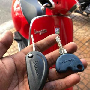 sửa khoá cốp xe vespa, thay khóa cốp xe vespa, cốp xe vespa không đóng được, cốp xe vespa không mở được, khoá cốp xe vespa bị hỏng, khoá vespa có bẻ được không, mở khoá cốp xe vespa, sửa ổ khoá vespa, Sửa khóa Vĩnh Phú, 0909.740.525, suakhoavinhphu.com