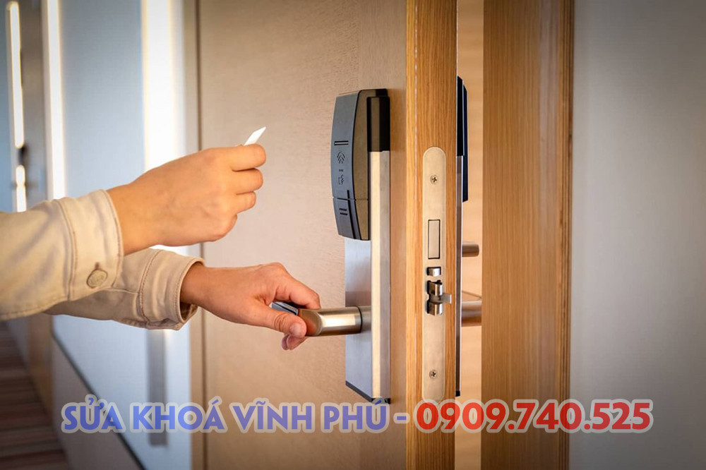 Sửa Khóa Cửa Điện Tử Tại Nhà - 0909.740.525