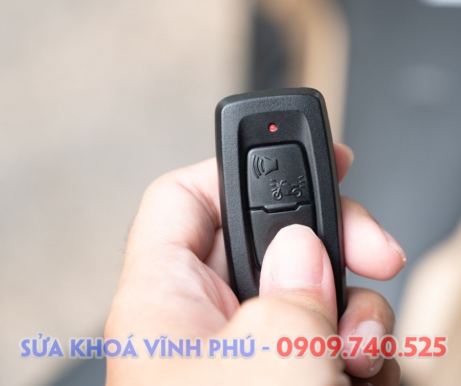 Khóa Xe Máy Hết Pin liên hệ ngay 0909.740.525