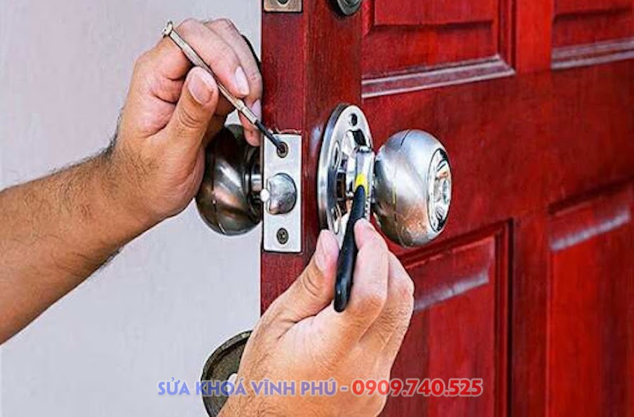 Thợ Mở Khoá Cửa Gỗ 0909.740.525