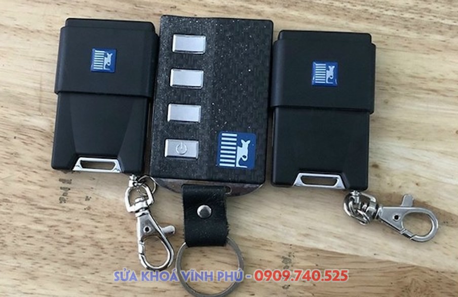 Thay Khóa Bấm Cửa Cuốn