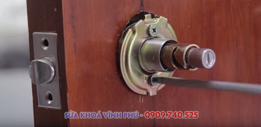 Thay Khóa Cửa Gỗ 