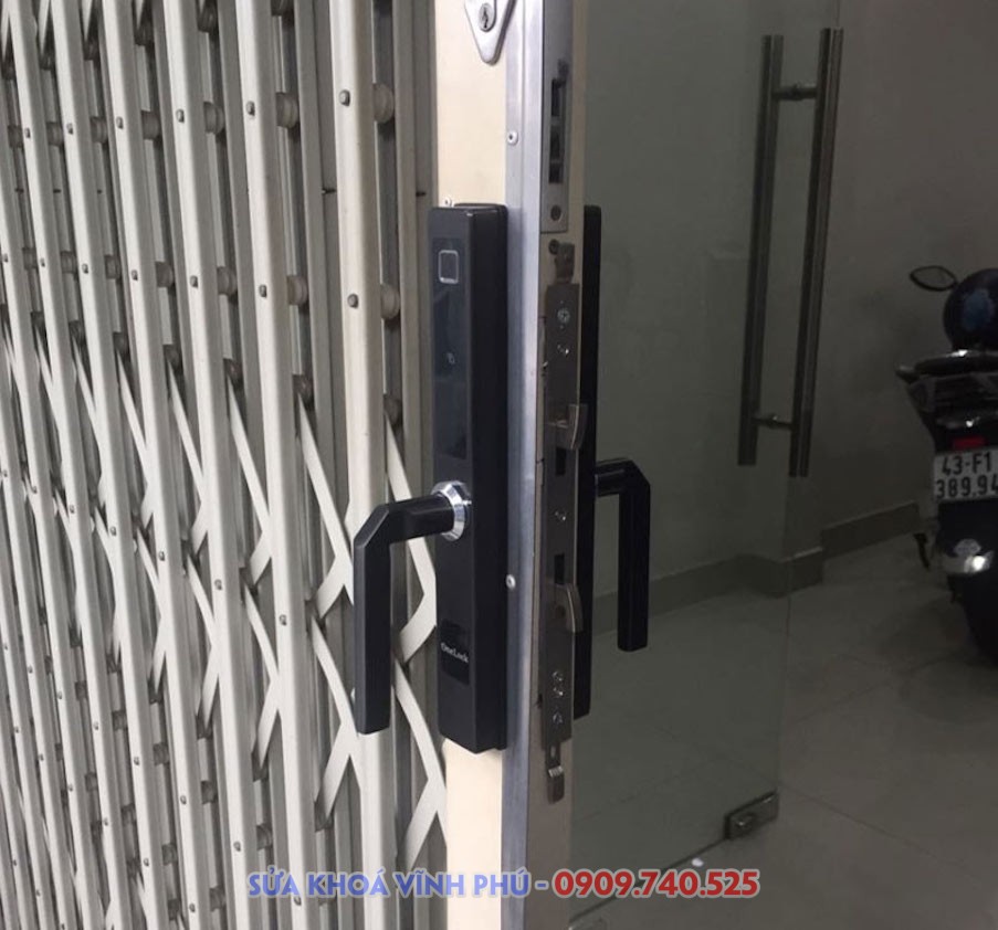 Thay Khóa Cửa Sắt