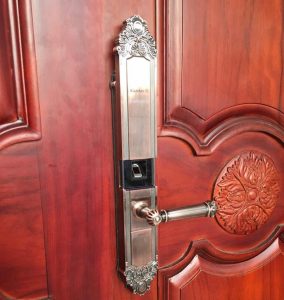 Thay Khóa Cửa Tay Gạt