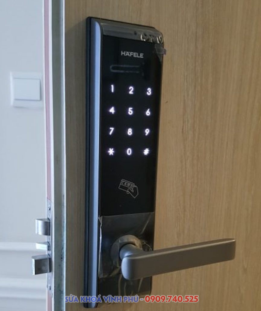 Dịch Vụ Thay Pin Khóa Cửa Hafele